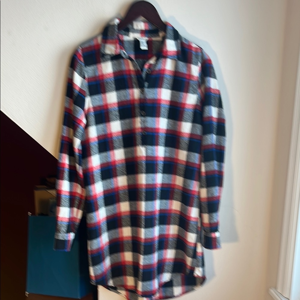 Womenâs Plaid Flannel Tunic - Red, White, Blue and Black Forever21â M
